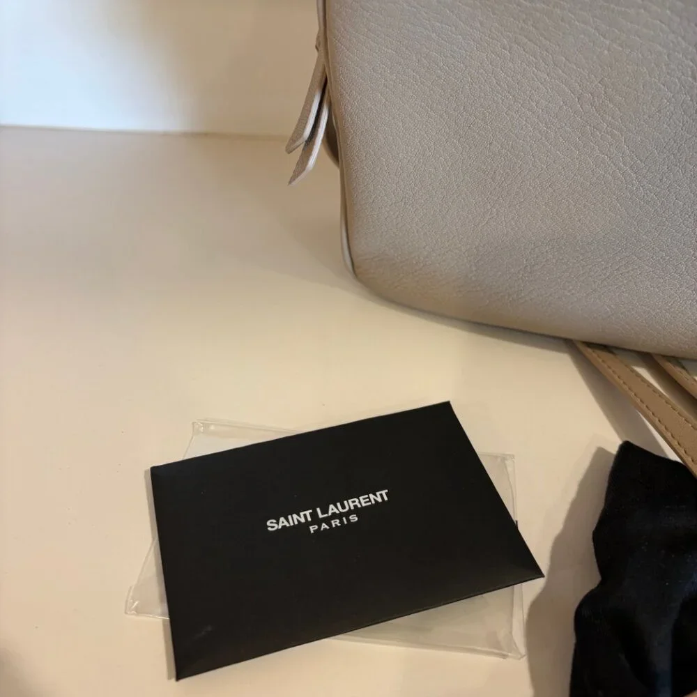 Saint Laurent Lou Camera Bag tan - Picture 6 of 7